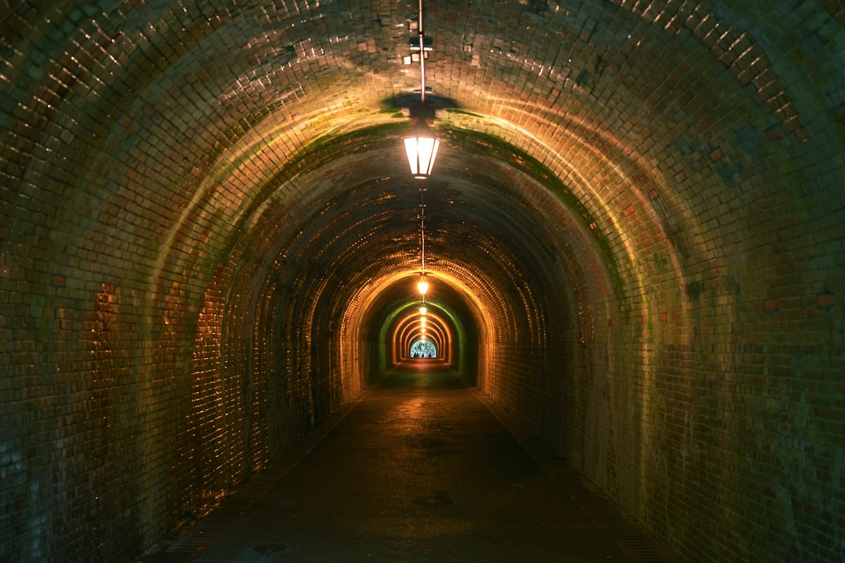 文明開化のムード漂う「明治トンネル」 日本初の銭取りトンネルが静岡に！