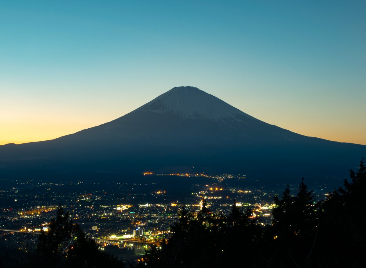 【静岡の夜景】富士山のある夜景「乙女峠」 トワイライトタイムに出かけよう！