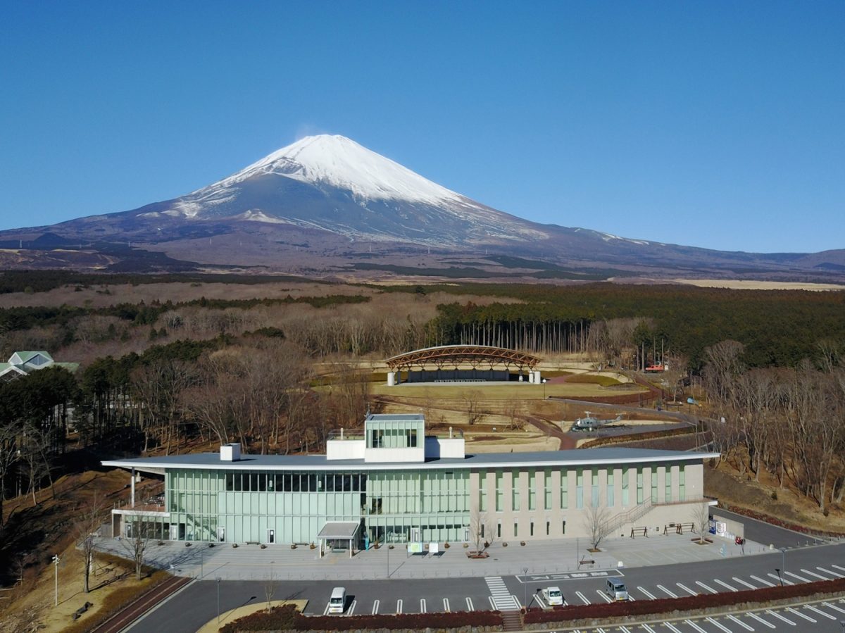 厳選！富士山を望む絶景スポット【御殿場編】 御殿場・樹空の森で富士山を学ぶ！